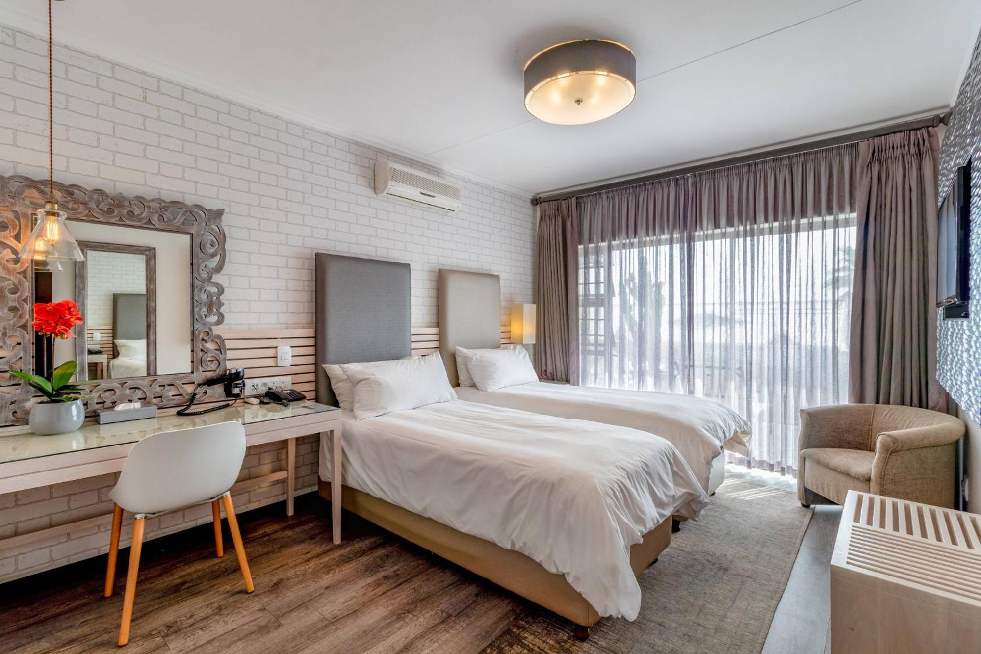 Protea Hotel By Marriott Mossel Bay Eksteriør billede