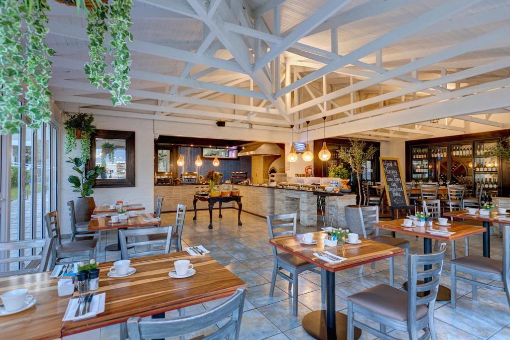 Protea Hotel By Marriott Mossel Bay Eksteriør billede